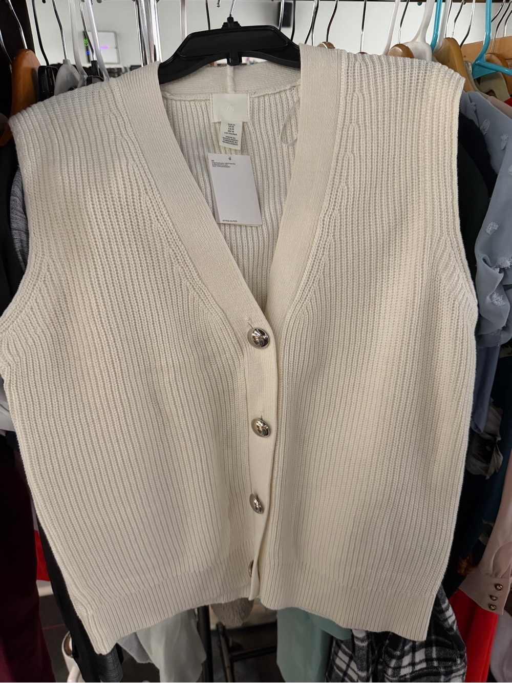 H&M Cream Ribbed Button-Front Sweater Vest